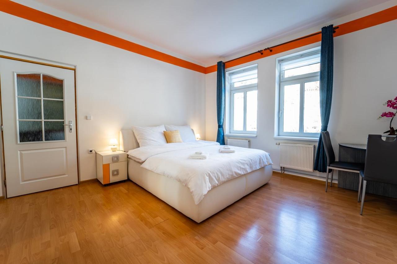 Tuan Long Apartments Jáchymov Eksteriør billede