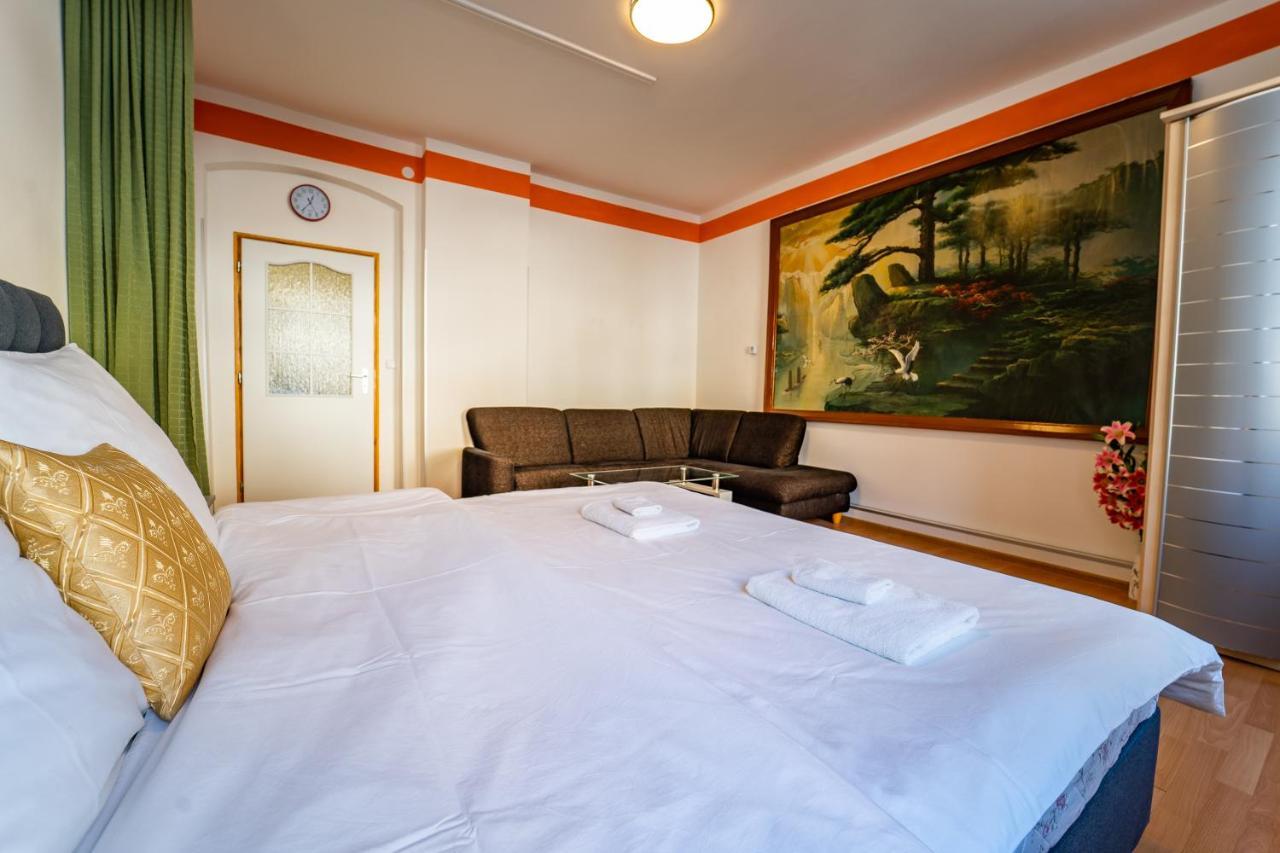 Tuan Long Apartments Jáchymov Eksteriør billede