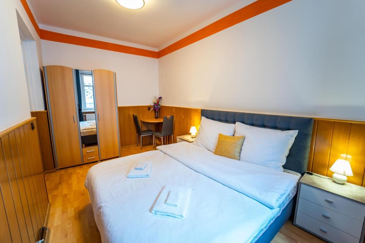 Tuan Long Apartments Jáchymov Eksteriør billede